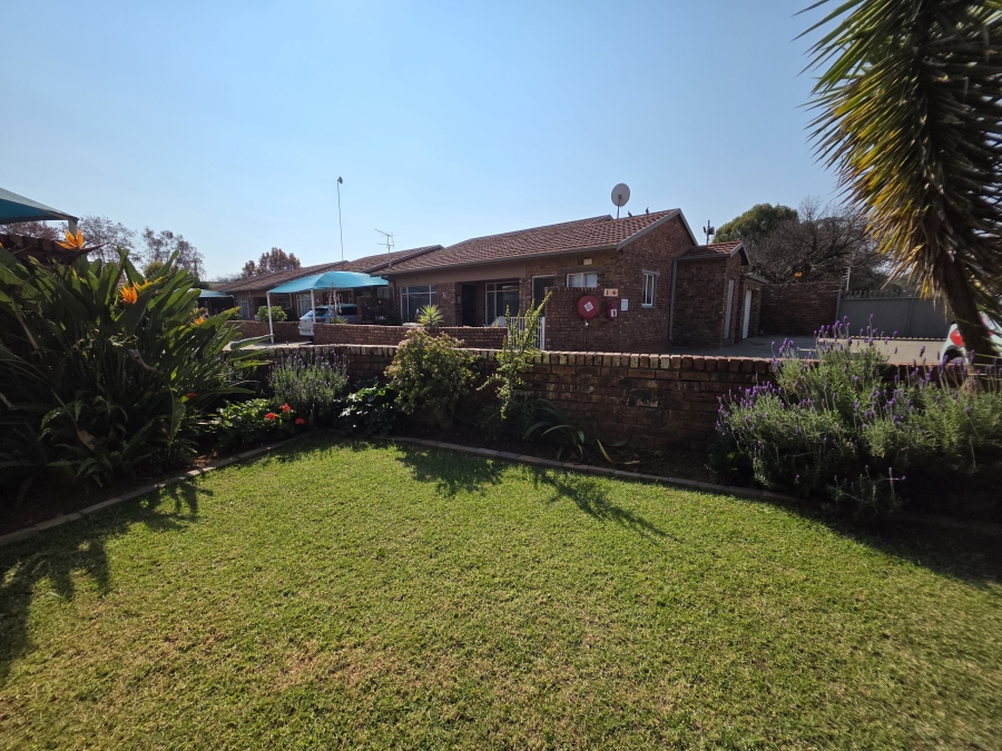 2 Bedroom Property for Sale in Dagbreek Free State